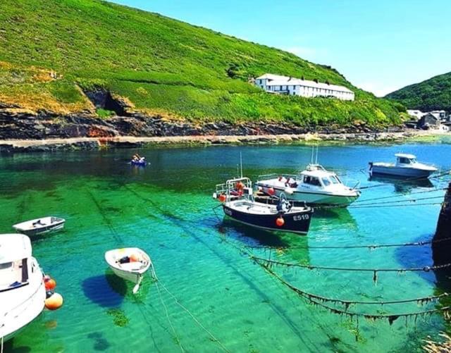 Дом отдыха Bantry At Crackington Haven, Near And Boscastle, Cornwall *
